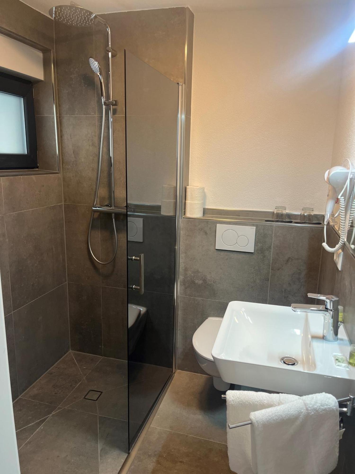 Hotel Seeadler ฟรีดริชส์ฮาเฟน ภายนอก รูปภาพ